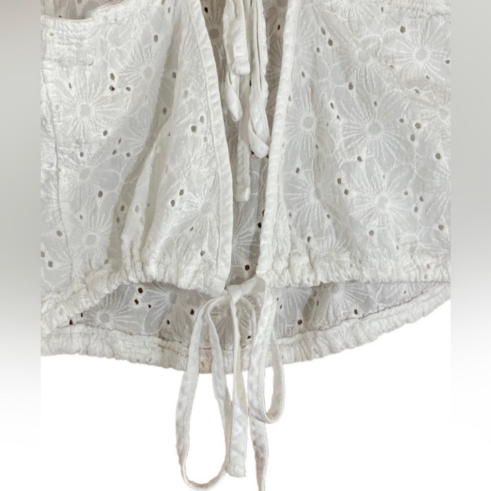Brandy Melville Laguna Eyelet Halter Top White Open Back Tie Cotton OS - Picture 4 of 6